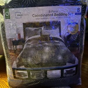 Mainstays Black and Gray 8-Piece Bedding Set